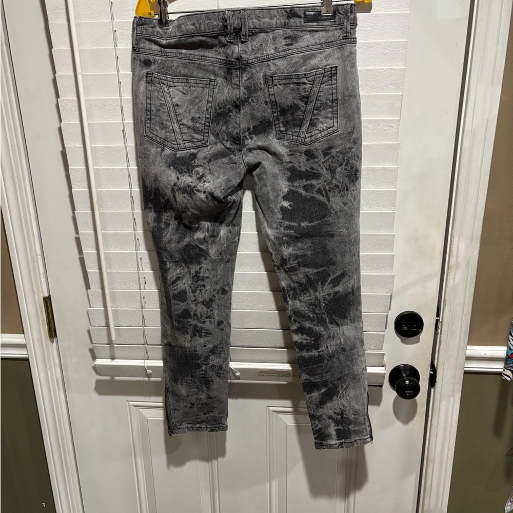 Chic Black Acid Wash Women's Jeans - Picture 2 of 7